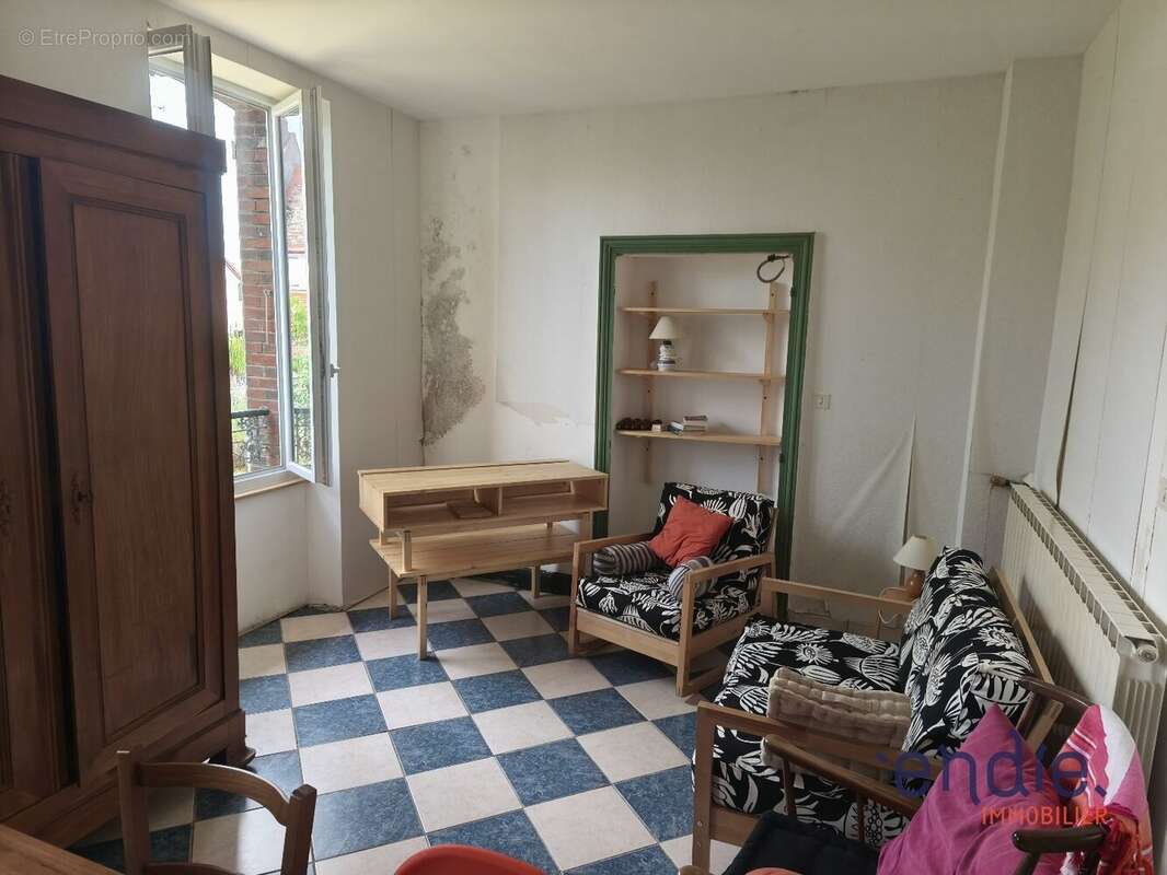 Maison de 3 pièces (80 m²) à vendre à COUTANSOUZE - photo 3