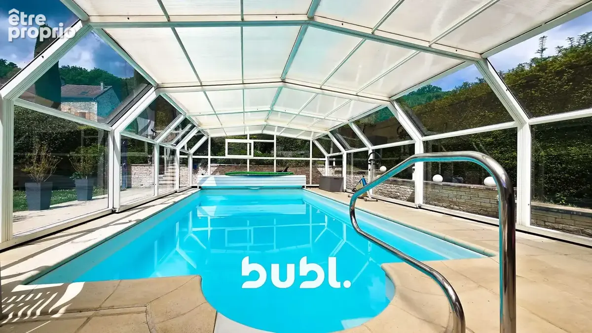 Propriété 470 m2 / terrain 1 193 m2 - piscine couverte chauffée - Commissions charge vendeur réduites - photo 2
