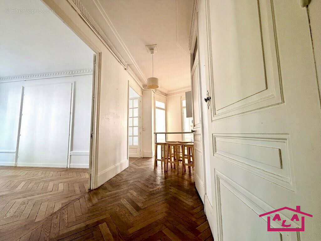 Appartement 111 m² à Lyon-6e  - photo 4