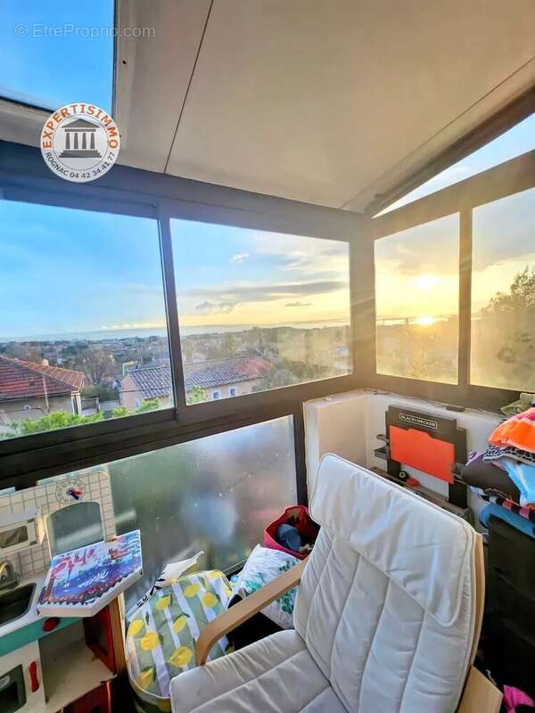 Appartement à ROGNAC