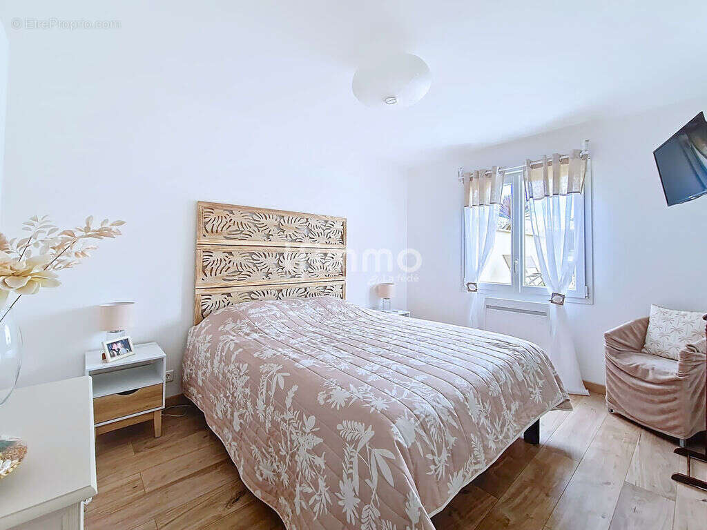Maison, 6 pièces de 145 m² à Ploéven 29550 - photo 12