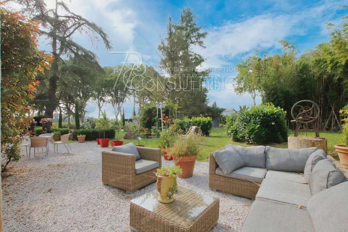 Maison à LISLE-SUR-TARN