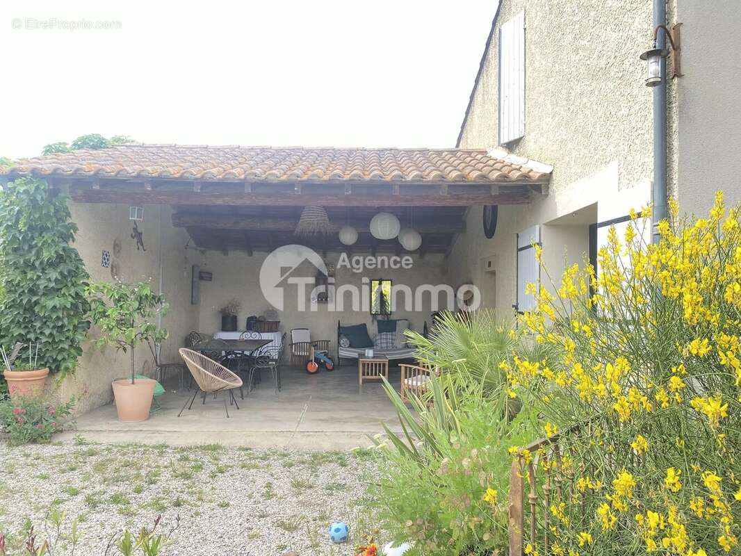 Maison à SAINT-SATURNIN-LES-AVIGNON