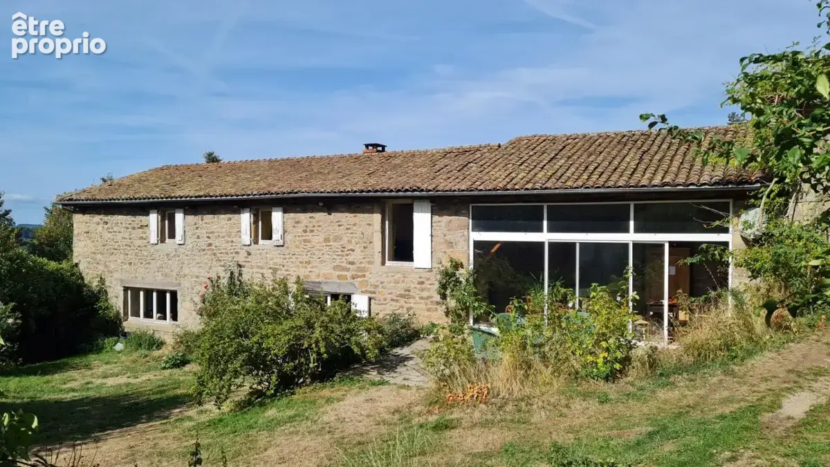 Saint Genest Malifaux 42660 corps de ferme avec cour fermée 215m² habitables 4 chambres, écurie-grange sur 1300m² de terrain - photo 18