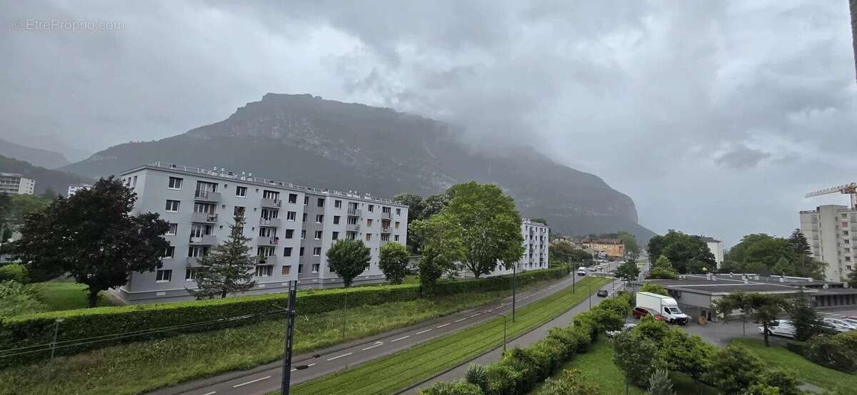 Appartement à SAINT-EGREVE