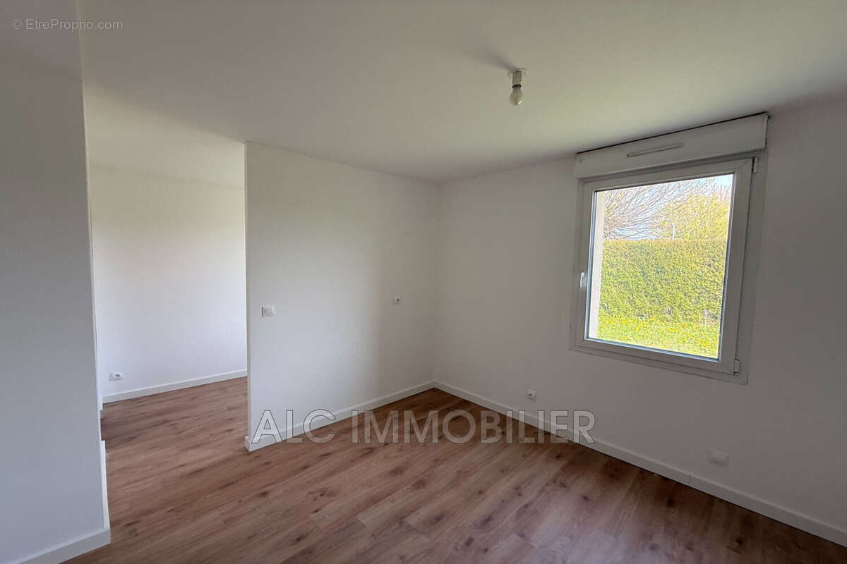 Maison à CHAMPFLEUR