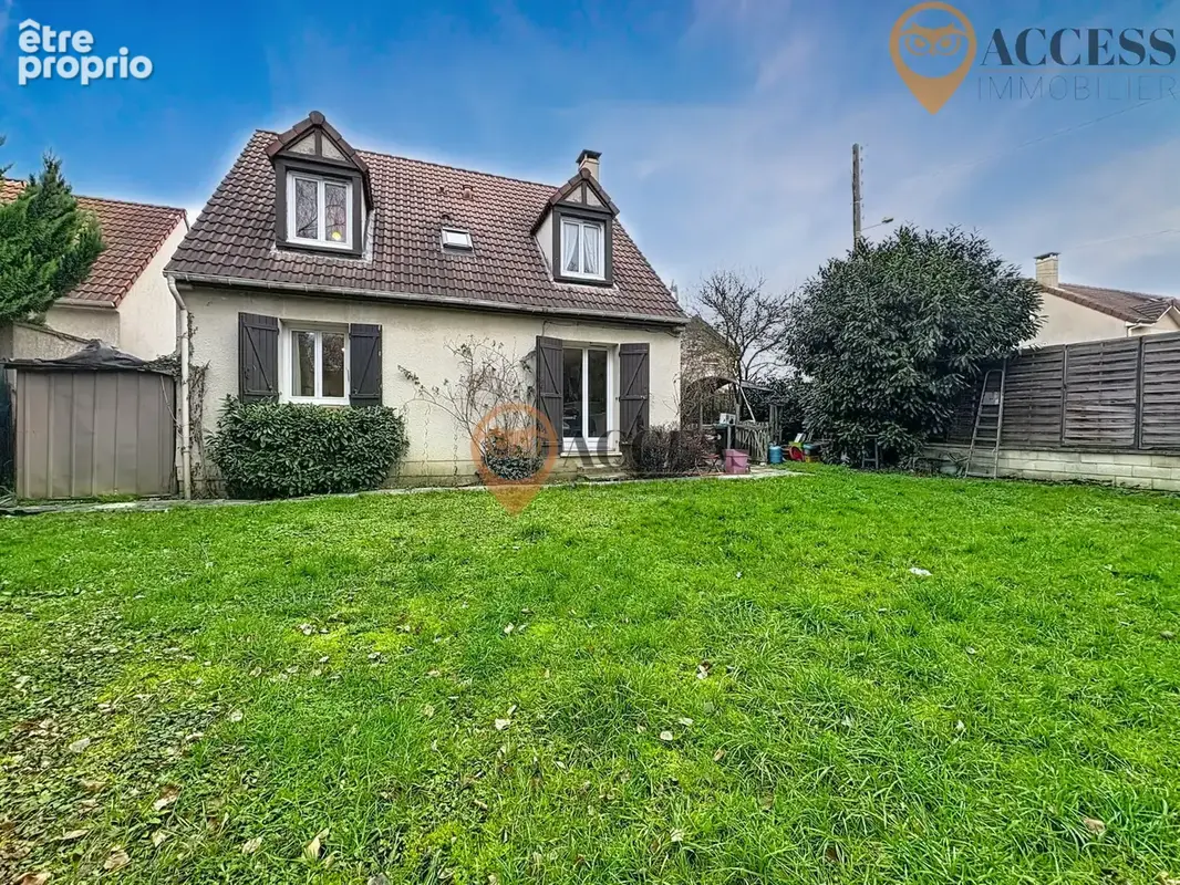 Maison à GROSLAY