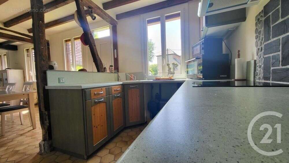 Maison à MESNIL-VERCLIVES