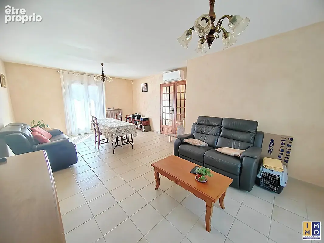 Maison 4 pièces 101 m² à vendre à Saint-Eloy-De-Gy (18110) - photo 2