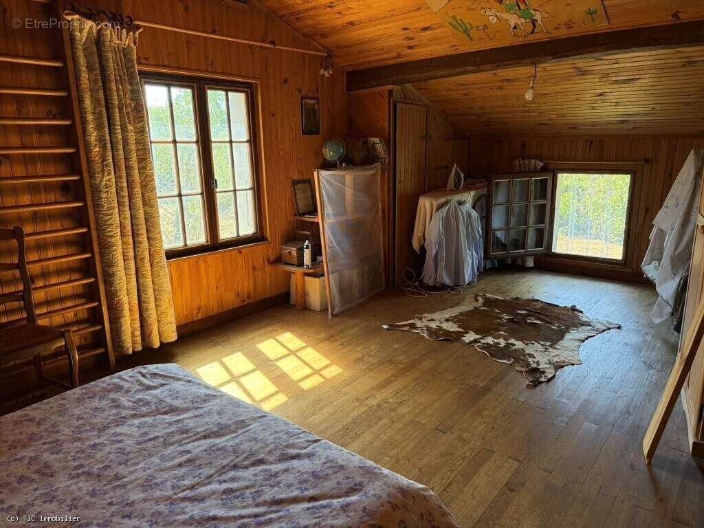 Maison de Campagne au Calme Avec 3 Chambres et Terrain - photo 13