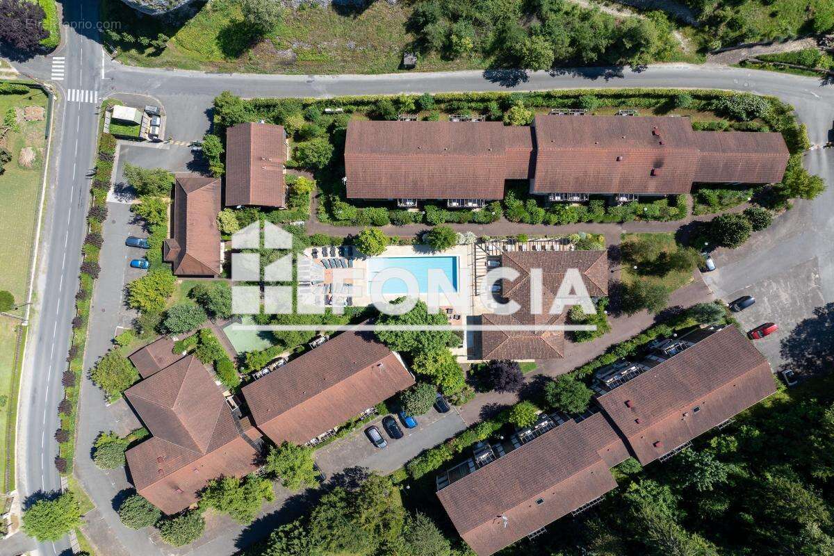 Appartement à LES EYZIES-DE-TAYAC-SIREUIL