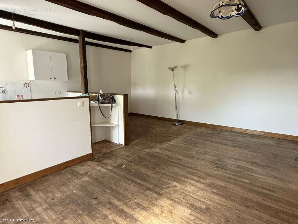 Petite Maison de Ville à Champagne Mouton - photo 6