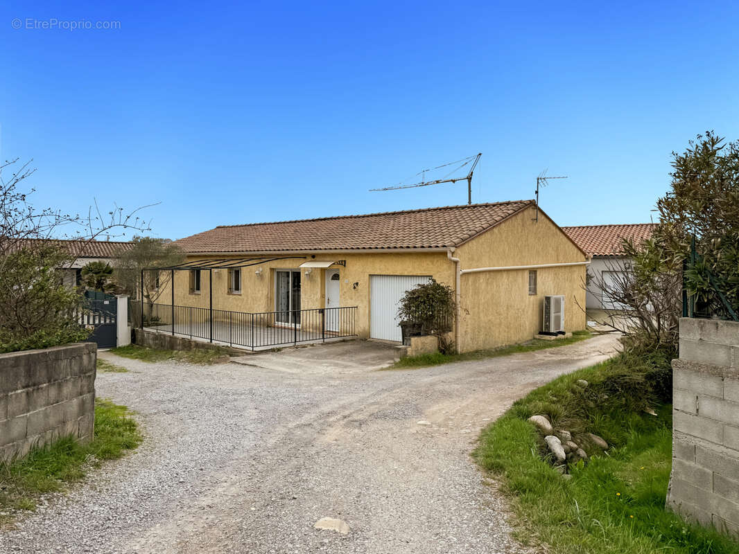Maison à SAINT-PRIVAT