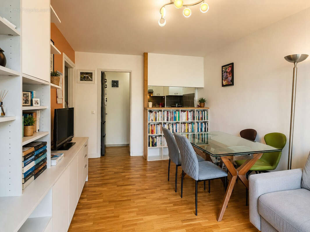 Appartement 56 m² à Saint-Maur-Des-Fosses  - photo 3
