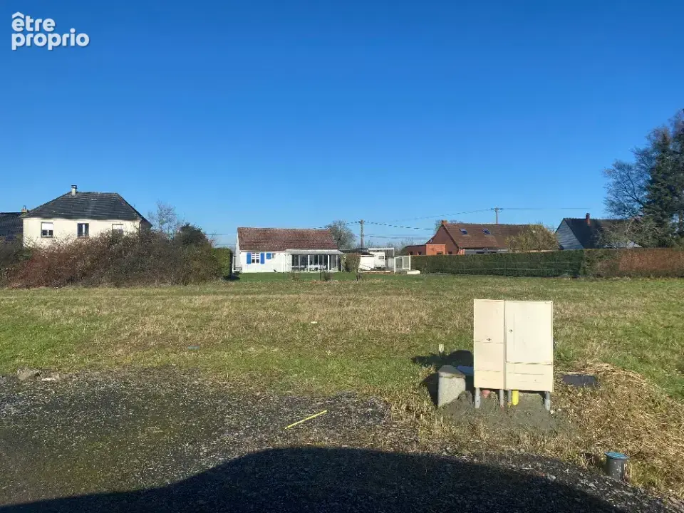 Terrain à SAVY-BERLETTE