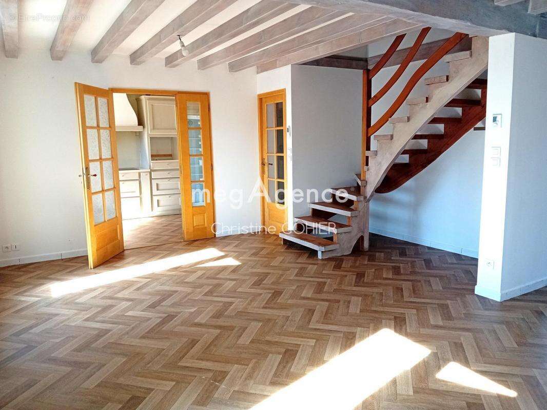 Maison à COLOMBIERS