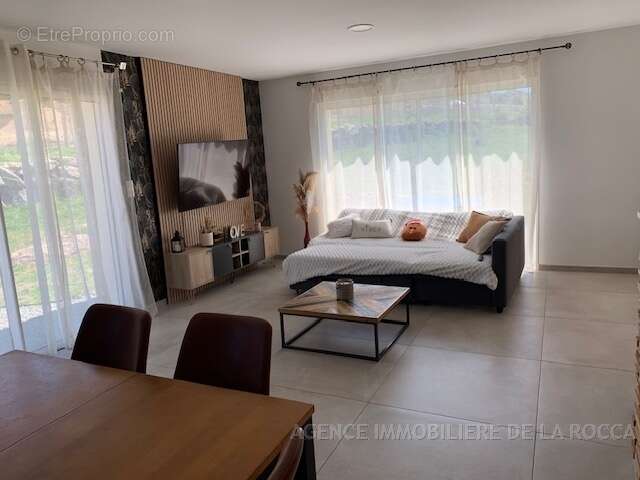 Maison 113 m² à Foce  - photo 4