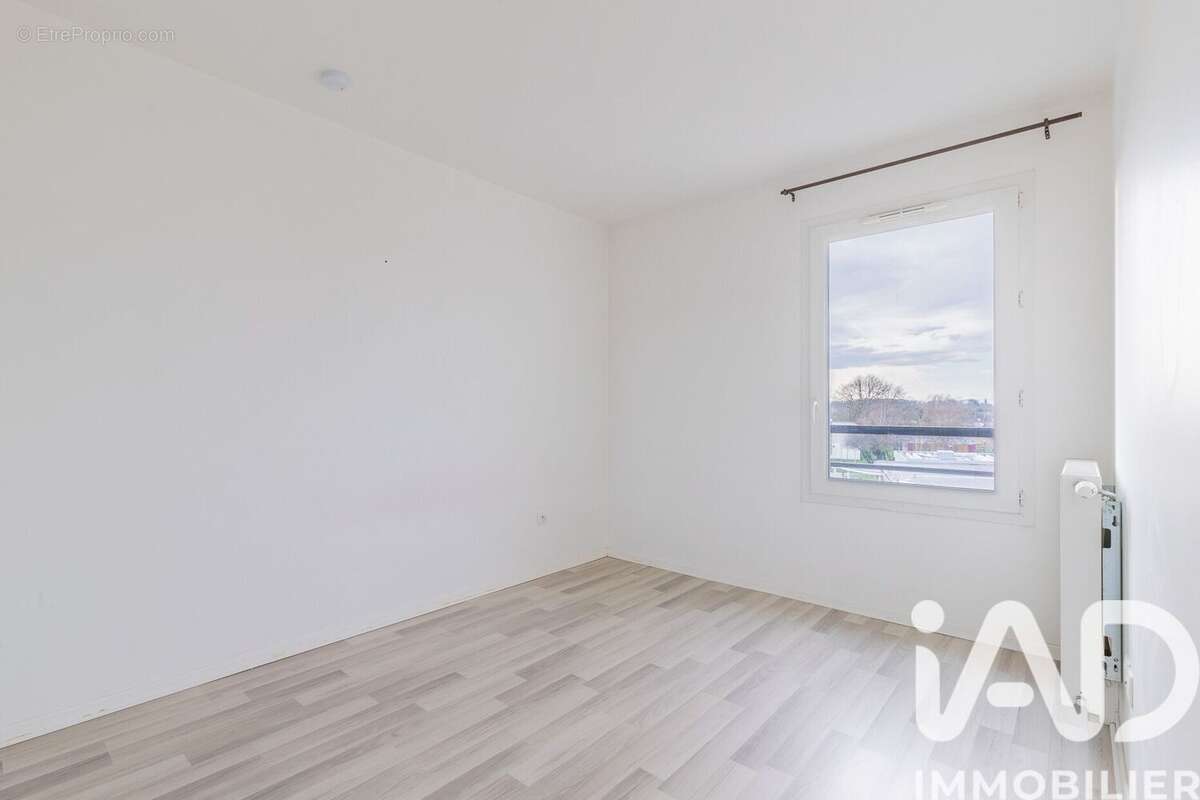 Photo 7 - Appartement à FLEURY-MEROGIS