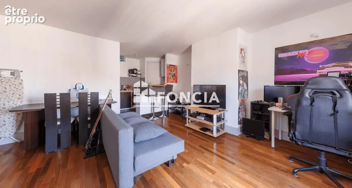 Centre riom - appartement t1 40 m² au dernier etage en tres bon etat - photo 5