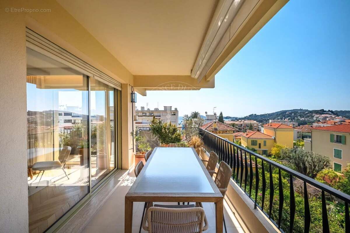 Appartement à BEAULIEU-SUR-MER