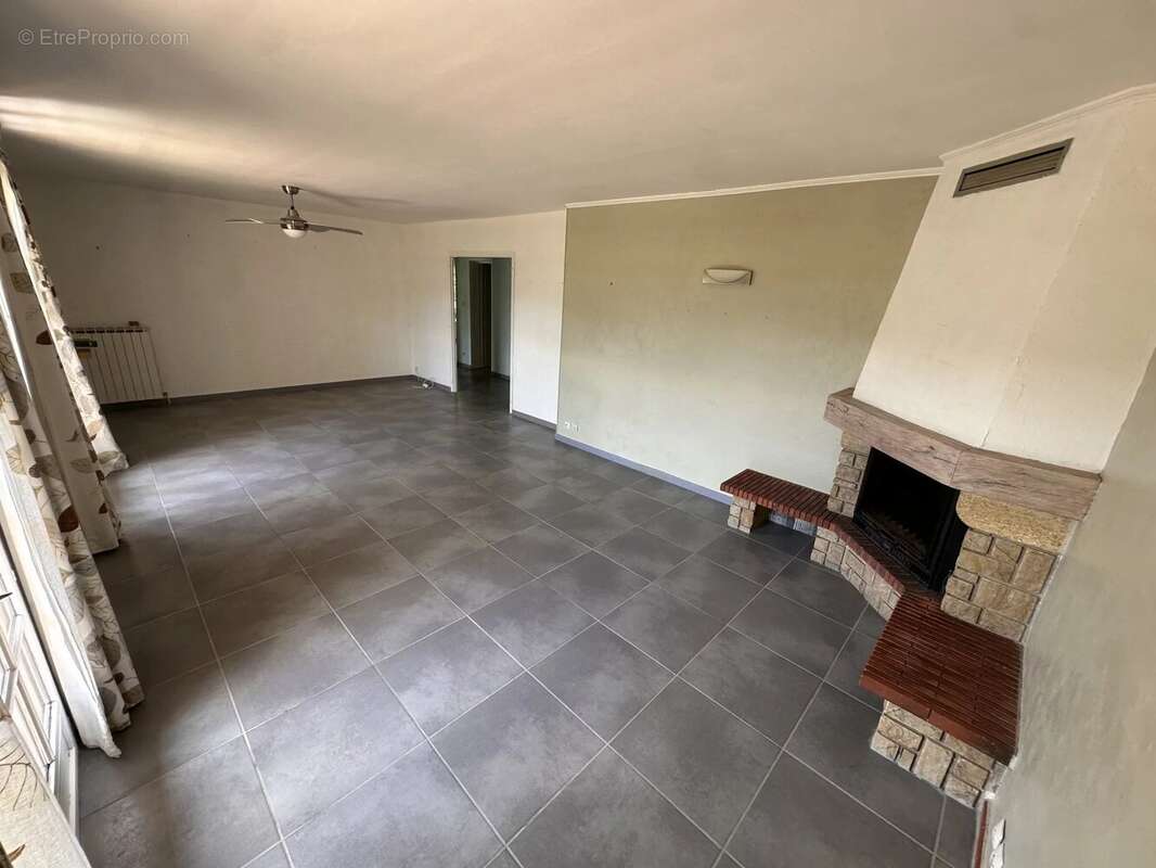 Grande villa, 160m2 vue degagée super calme piscine - photo 6