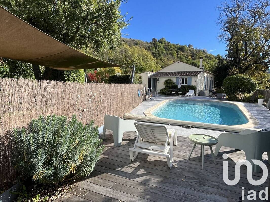 Photo 1 - Maison à SAINT-MAIME