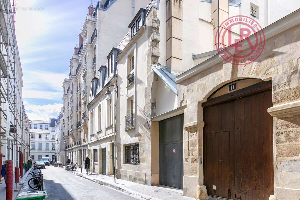 Appartement à PARIS-3E