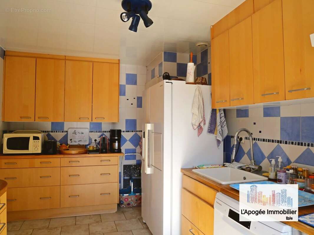 Maison à SAINT-JUST-ET-VACQUIERES