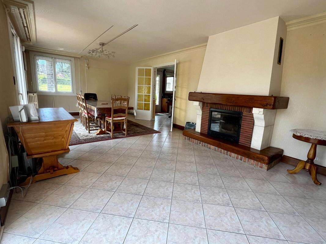 Maison à SAINT-GERVAIS-LA-FORET