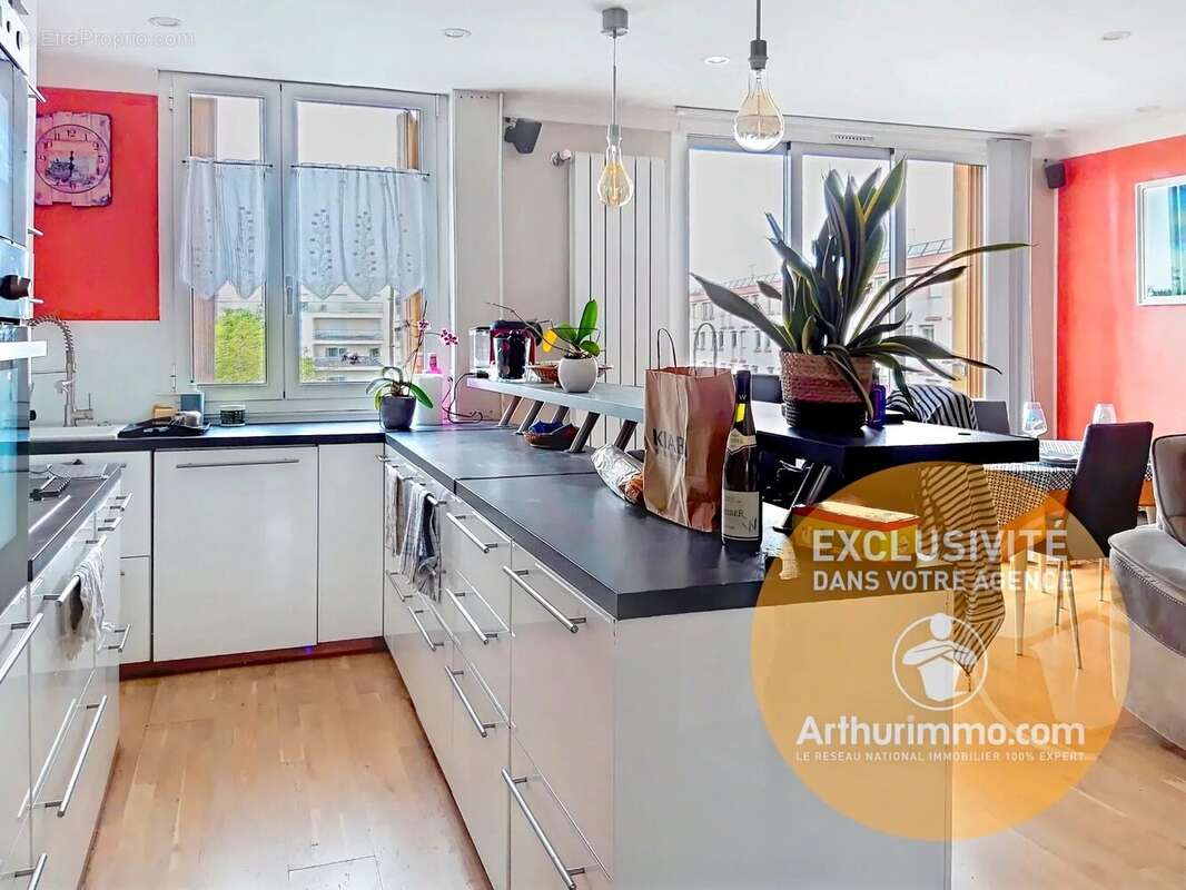 Appartement à COLOMBES