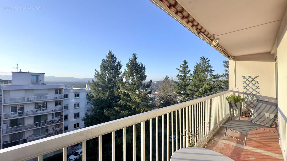 Appartement à TASSIN-LA-DEMI-LUNE