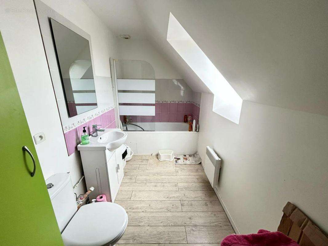 Maison à FERRIERES-EN-GATINAIS