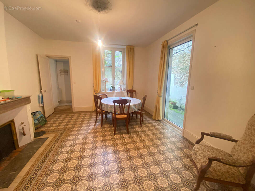 Maison à ROCHEFORT