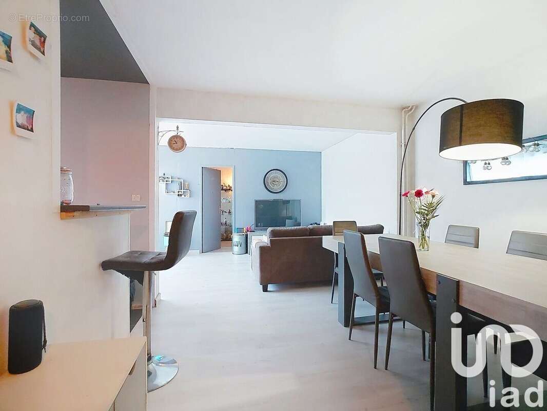 Photo 7 - Appartement à SAVIGNY-LE-TEMPLE