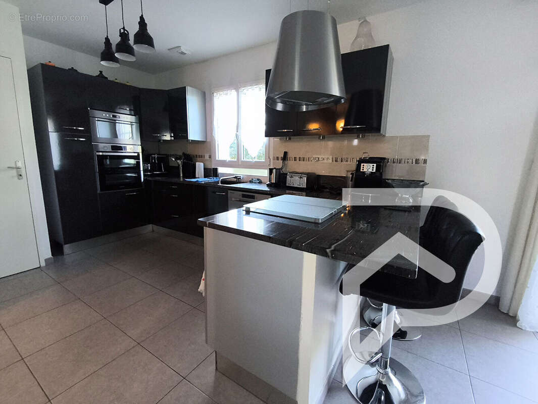 Maison à NANTEUIL-LE-HAUDOUIN