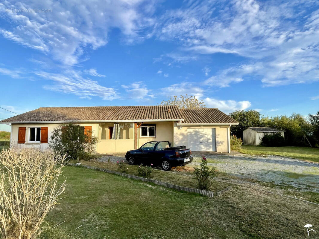 Maison à NOAILLAC