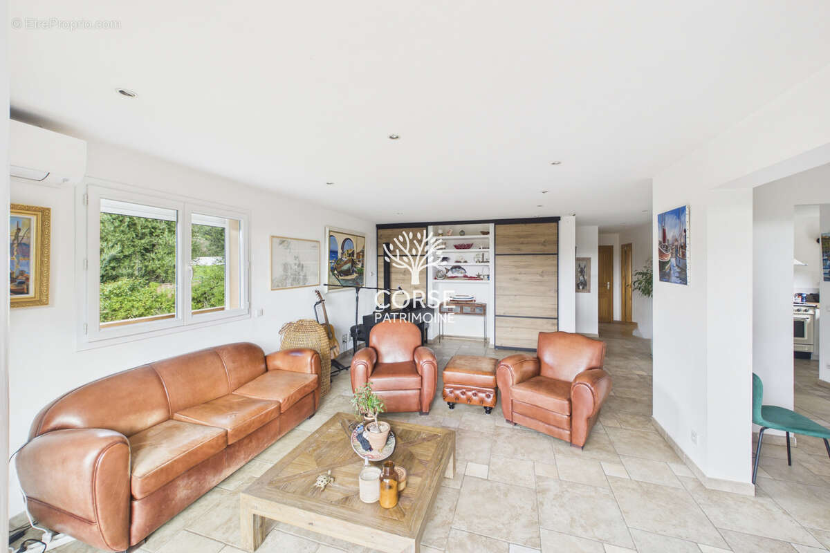 Maison à PORTO-VECCHIO