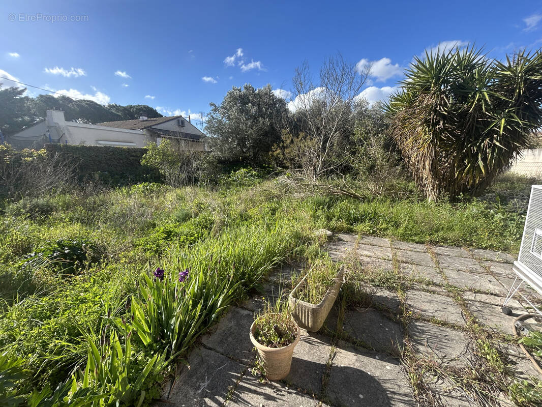 Terrain à BEAUCAIRE