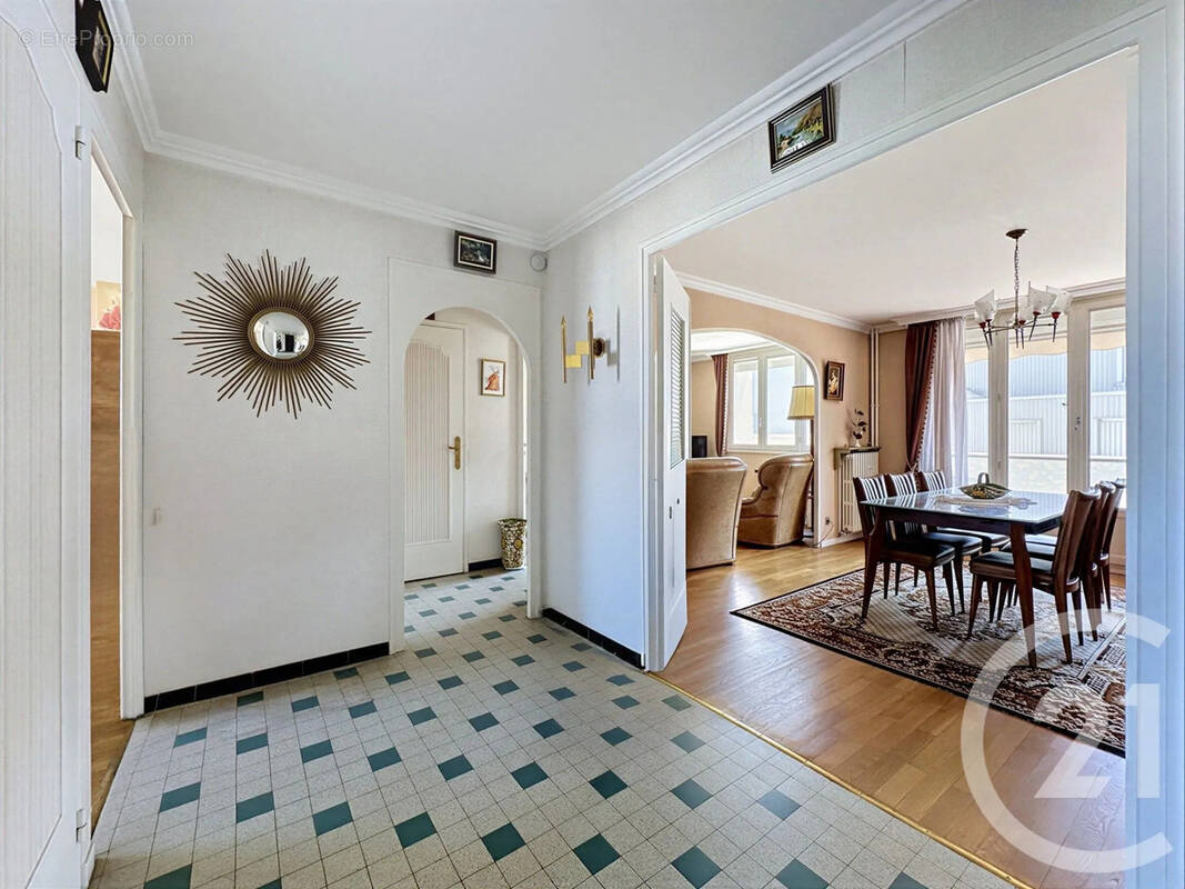 Appartement à VENISSIEUX