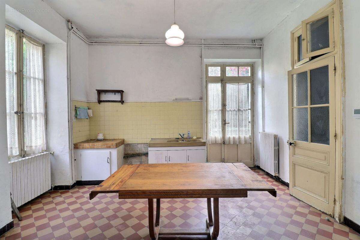 Maison à SAINT-GENIX-SUR-GUIERS