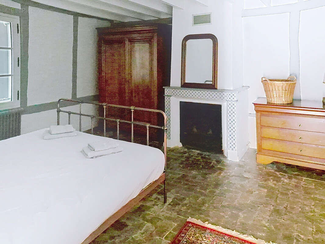 Maison à ETREPAGNY