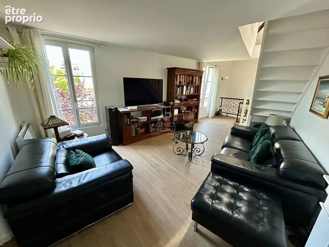 Appartement triplex d'exception Poissy 4 pièce(s) 95 m2 - photo 2