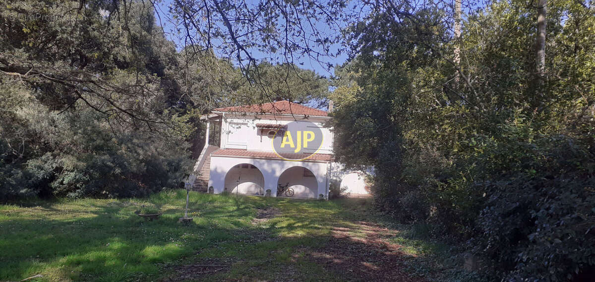 Maison à LE VERDON-SUR-MER
