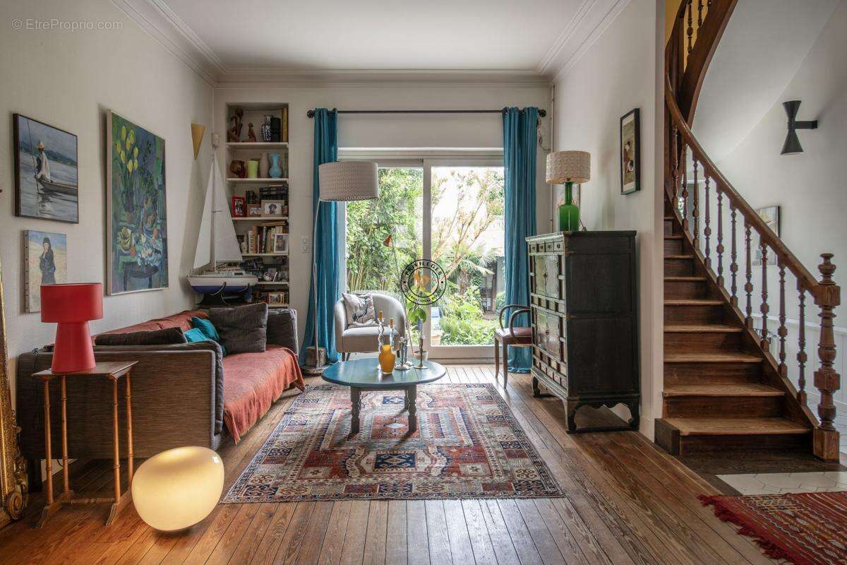 Maison Familiale Avec Jardin En Voie Privée - Sainte-Anne, Na - photo 2