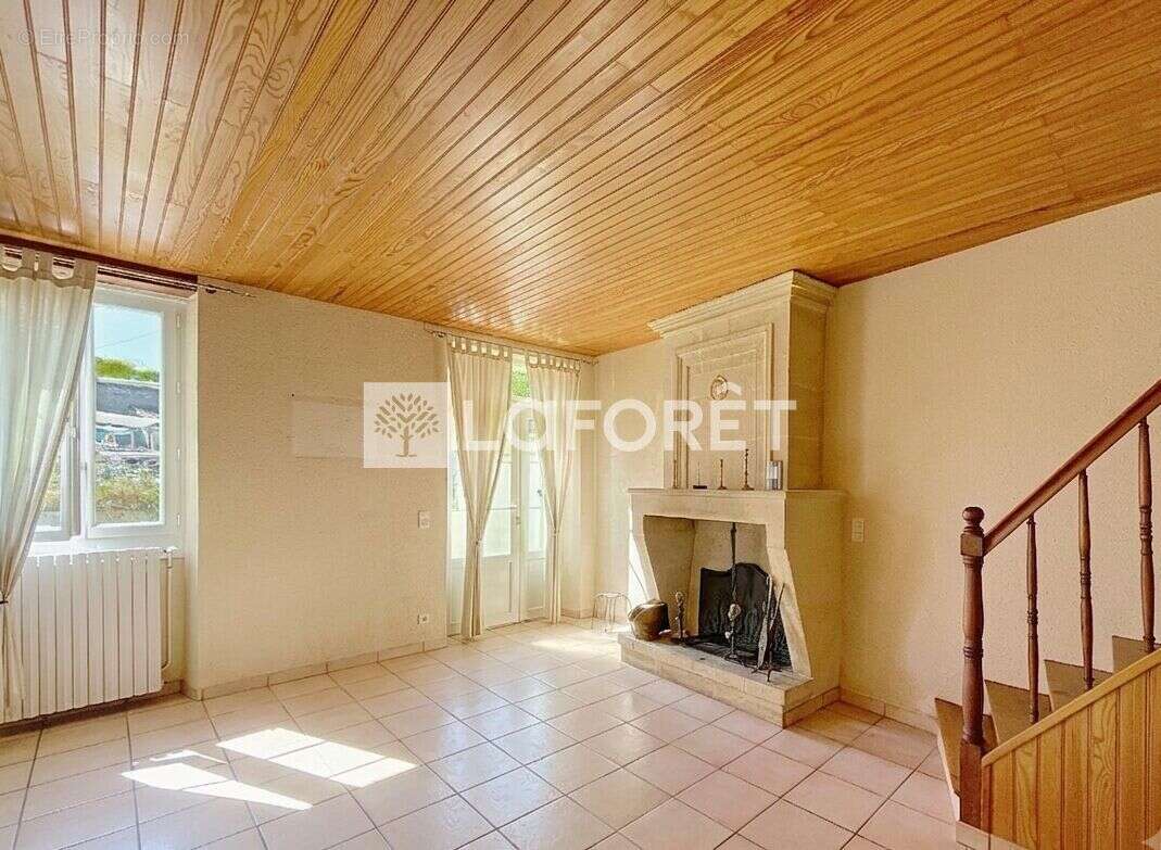 Maison en pierre de caractère Idéal chambres d'hôtes, projet bi-famille ou grand espace de vie à 10 min de Blaye - photo 3
