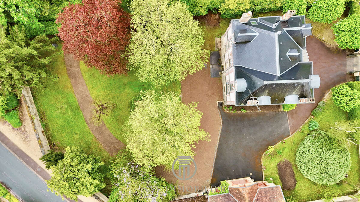 Maison à SAINT-AMAND-MONTROND