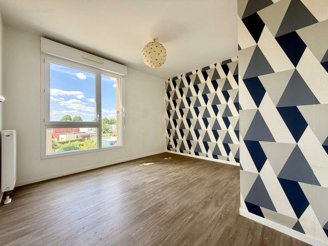 Appartement 65 m² à Colombelles  - photo 6