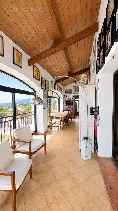 Vue spectaculaire villa avec piscine a menton - photo 8