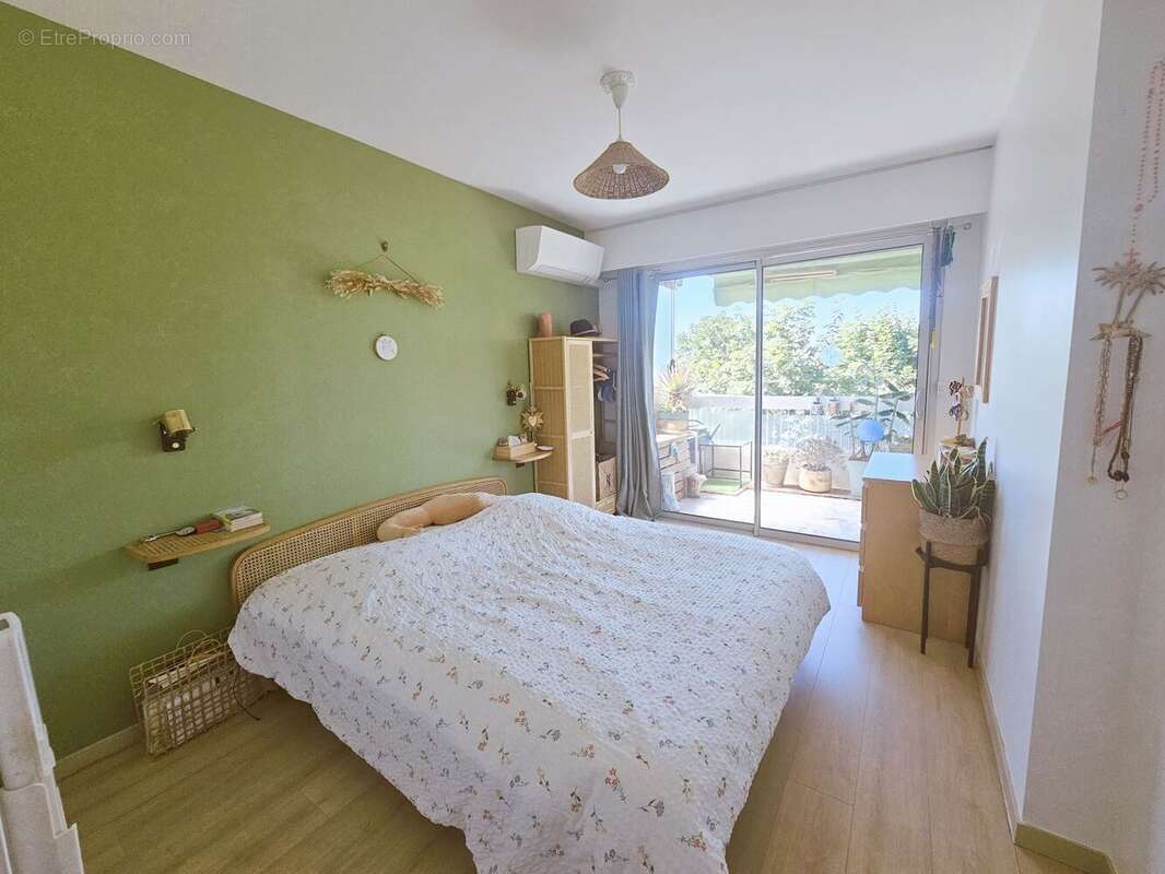 Appartement à LE CANNET