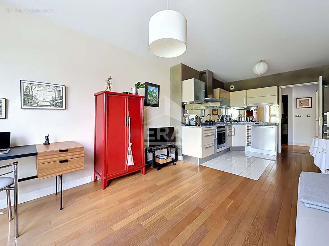 Appartement à PARIS-12E